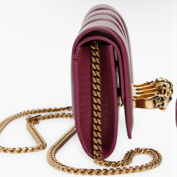 Alexander McQueen Slash Cutout Knuckle Leather Clutch Burgundy - Picture 6 of 6